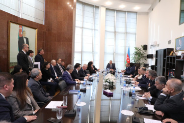 Dekabrın 22-də Suraxanı Rayon İcra Hakimiyyətinin başçısı Adil Əliyev Rayon İcra Hakimiyyətində növbəti vətəndaş qəbulu keçirib