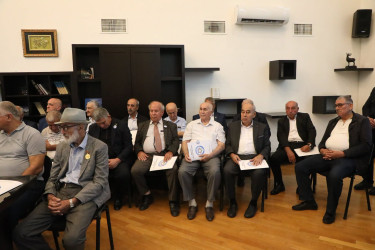 Sentyabrın 29-da Suraxanı Rayon Ağsaqqallar Şurasının konfransı keçirilib. Konfransda Rayon İcra Hakimiyyətinin başçısı Adil Əliyev, Azərbaycan Ağsaqqallar Şurasının sədr müavini Eldar İbrahimov və Aparat rəhbəri Ramin Həsənli, Rayon Ağsaqqallar Şurasının sədri Arif Babayev, rayon ağsaqqalları iştirak ediblər