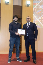 Gənclər Günü münasibətilə rayonun ictimai həyatında fəal iştirakına və əldə etdiyi nailiyyətlərə görə RİH başçısının fəxri fərmanı ilə təltif ediliblər