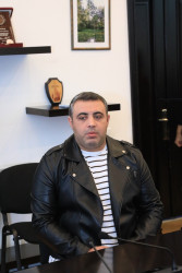 Noyabrın 3-də Suraxanı Rayon İcra Hakimiyyətinin başçısı Adil Əliyev Rayon İcra Hakimiyyətində növbəti vətəndaş qəbulu keçirib