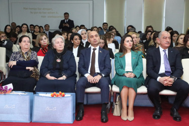 Suraxanı rayonunda “Qadın Gülərsə, Bəşəriyyət Gülər!” adlı tədbir keçirilib