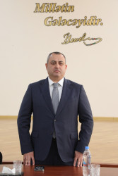 Fevralın 18-də RİH başçısı növbəti dəfə 97 nömrəli tam orta məktəbdə Əmircan qəsəbəsinin sakinləri ilə görüşüb