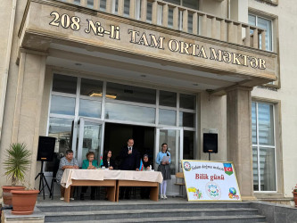 Sentyabrın 15-də “Bilik Günü”nə həsr olunmuş tədbirlərdə Rayon İcra Hakimiyyətinin məsul  əməkdaşları iştirak edərək Rayon İcra Hakimiyyəti başçısının təbriklərini çatdırıblar