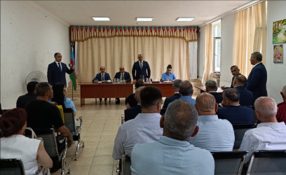 Suraxanıda vətəndaşlarla növbəti səyyar qəbul keçirilib Suraxanı Rayon İcra Hakimiyyətinin başçısı Adil Əliyevin vətəndaşlarla növbəti səyyar görüşü avqustun 24-də Hövsan qəsəbəsində yerləşən 196 saylı tam orta ümumtəhsil məktəbində keçirilib