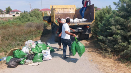 “Təmiz ölkəm” devizi altında keçirilən Ümumrespublika Təmizlik Marafonu çərçivəsində növbəti dəfə Xəzər dənizinin Suraxanı rayonu Hövsan sahili tullantılardan təmizlənib