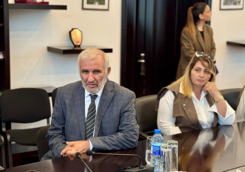 Sentyabrın 15-də Suraxanı Rayon İcra Hakimiyyətinin başçısı Adil Əliyev Rayon İcra Hakimiyyətində növbəti vətəndaş qəbulu keçirib