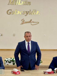 Avqustun 28-də Suraxanı Rayon İcra Hakimiyyətinin başçısı Adil Əliyev Əmircan qəsəbəsində yerləşən 154 saylı tam orta məktəbdə sakinlərlə səyyar görüş keçirib