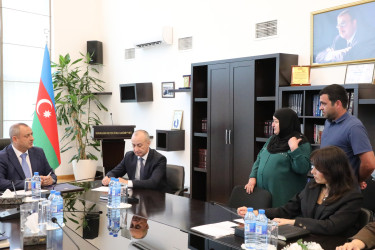 Sentyabrın 8-də Suraxanı Rayon İcra Hakimiyyətinin başçısı Adil Əliyev Rayon İcra Hakimiyyətində növbəti vətəndaş qəbulu keçirib