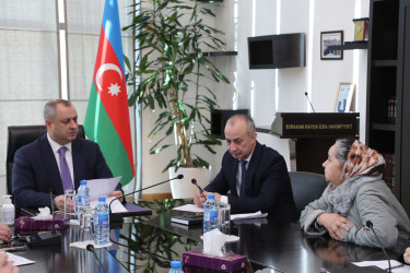 Martın 2-də Suraxanı Rayon İcra Hakimiyyətinin başçısı Adil Əliyev Rayon İcra Hakimiyyətində növbəti vətəndaş qəbulu keçirib