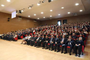 Oktyabrın 15-də Suraxanı Rayon İcra Hakimiyyətində Azərbaycan Respublikasının Prezidenti cənab İlham Əliyevin Yeni Azərbaycan Partiyasının VIII Qurultayındakı nitqindən irəli gələn vəzifələrə  həsr olunmuş müşavirə keçirilib