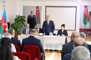 Avqustun 25-də Suraxanı Rayon İcra Hakimiyyətinin başçısı Adil Əliyevin vətəndaşlarla növbəti səyyar görüşləri Zığ qəsəbəsində yerləşən 317 nömrəli, Qaraçuxur qəsəbəsində yerləşən 282 nömrəli və Əmircan qəsəbəsində yerləşən 114 nömrəli tam orta ümumtəhsil məktəblərində keçirilib