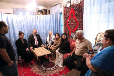 Beynəlxalq Ahıllar Günü münasibətilə Suraxanı rayonunda ahıllar ziyarət olunub.
