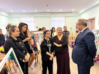 31 Dekabr - Dünya Azərbaycanlılarının Həmrəyliyi Günü və Yeni il bayramı münasibətilə Suraxanı Rayon İcra Hakimiyyətinin başçısı Adil Əliyev və müavinləri "Azərbaycan Uşaqları" İctimai Birliyinin nəzdində 2007-ci ildən fəaliyyət göstərən Uşaq Sığınacağı - Reinteqrasiya Mərkəzinin sakinlərini ziyarət ediblər