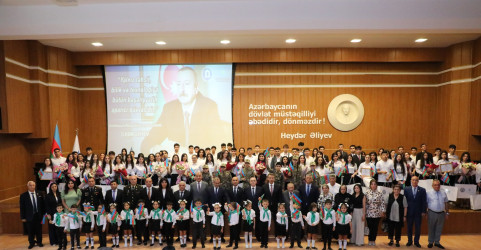 Sentyabrın 11-də Suraxanıda 600-dən yuxarı bal toplayan məzunlarla görüş keçirildi