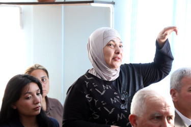 Suraxanı Rayon İcra Hakimiyyətinin başçısı Adil Əliyevin vətəndaşlarla növbəti səyyar görüşü oktyabrın 1-də Qaraçuxur qəsəbəsində yerləşən 318 saylı tam orta ümumtəhsil məktəbində keçirilib
