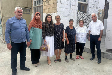 Beynəlxalq Ahıllar Günü münasibətilə Suraxanı rayonunda ahıllar ziyarət olunub.