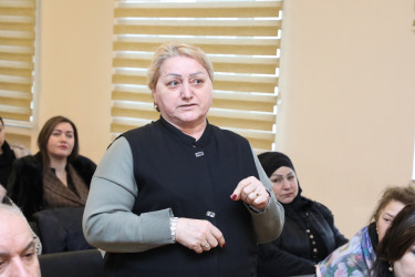 Suraxanı RİH başçısı Adil Əliyev Qaraçuxur qəsəbəsə  sakinləri ilə səyyar görüş keçirib