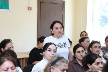Suraxanı Rayon İcra Hakimiyyətinin başçısı Adil Əliyevin vətəndaşlarla növbəti səyyar görüşü iyunun 23-də Hövsan qəsəbəsində yerləşən 280 saylı tam orta ümumtəhsil məktəbində keçirilib