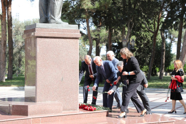 Konstitusiya və Suverenlik İli: Müəllimlərin missiyası və rolu” adlı tədbir keçirildi