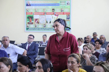 Avqustun 25-də Suraxanı Rayon İcra Hakimiyyətinin başçısı Adil Əliyevin vətəndaşlarla növbəti səyyar görüşləri Zığ qəsəbəsində yerləşən 317 nömrəli, Qaraçuxur qəsəbəsində yerləşən 282 nömrəli və Əmircan qəsəbəsində yerləşən 114 nömrəli tam orta ümumtəhsil məktəblərində keçirilib