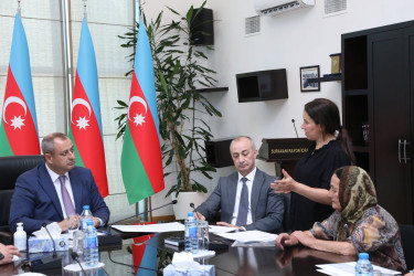 İyulun 13-də Suraxanı Rayon İcra Hakimiyyətinin başçısı Adil Əliyev Rayon İcra Hakimiyyətində növbəti vətəndaş qəbulu keçirib