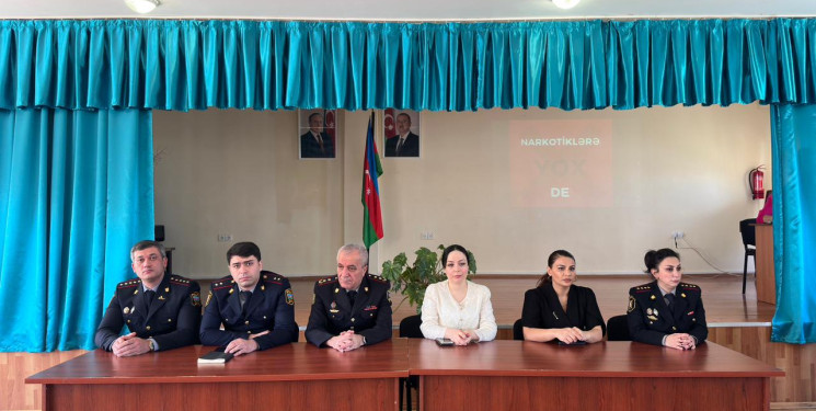 Suraxanı rayonunda növbəti dəfə "Narkomaniyaya qarşı mübarizə" mövzusunda maarifləndirici tədbirlər Hövsan qəsəbəsində yerləşən 76 №-li və Qaraçuxur qəsəbəsində 282 №-li  tam orta ümumtəhsil məktəblərində keçirilib