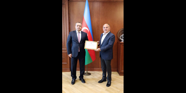 Bir neçə qurum əməkdaşı yubileyi münasibətilə təltif olunub