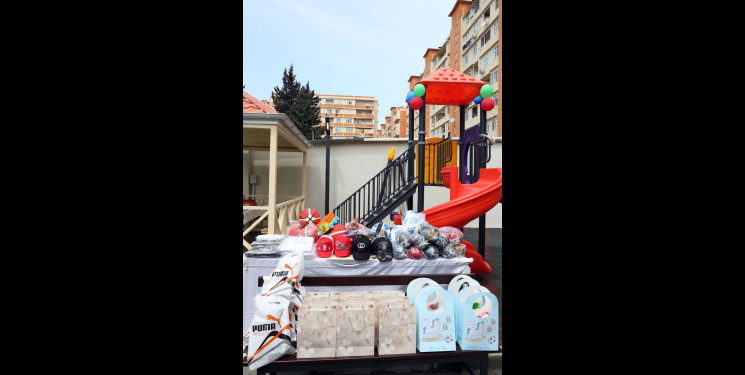 Qeyd edək ki, aprelin 25-də Suraxanı Rayon İcra Hakimiyyətinin təşkilatçılığı ilə Hövsan qəsəbəsi, Rüfət Abdullayev küçəsi məhəllə 14/15 ünvanda yeni təmir olunmuş məhəllənin açılışı olub