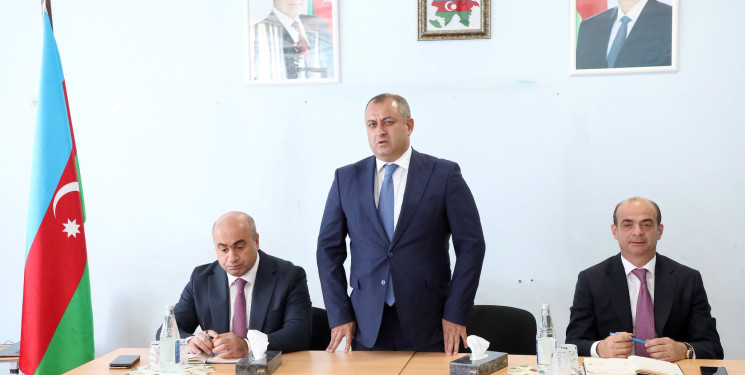 Suraxanı Rayon İcra Hakimiyyətinin başçısı Adil Əliyevin vətəndaşlarla növbəti səyyar görüşü oktyabrın 1-də Qaraçuxur qəsəbəsində yerləşən 318 saylı tam orta ümumtəhsil məktəbində keçirilib