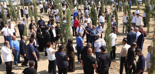 27 Sentyabr – Anım Günü ilə əlaqədar Suraxanı rayonunun Zığ qəsəbəsi, Bahar yaşayış sahəsində ağacəkmə aksiyası və “Qeyd-Sosial Maarifləndirmə” İctimai Birliyinin təşkilatçılığı ilə rəsm sərgisi keçirilib