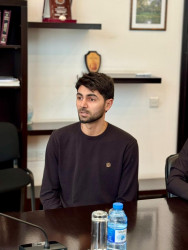 Martın 2-də Suraxanı Rayon İcra Hakimiyyətinin başçısı Adil Əliyev Rayon İcra Hakimiyyətində növbəti vətəndaş qəbulu keçirib