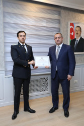 Azərbaycanda prokurorluq orqanlarının yaranmasının 107 illiyi və  prokurorluq işçilərinin peşə bayramı günü münasibətilə Suraxanı Rayon İcra Hakimiyyətinin başçısı Adil Əliyev, Rayon prokuroru Rəşid Mahmudov, RİHB-nin müavinləri və rayon Prokurorluğunun əməkdaşları Ümummilli lider Heydər Əliyevin Suraxanı rayonunda adını daşıyan parkda ucalan abidəsini ziyarət edib, önünə gül dəstələri düzərək xatirəsini ehtiramla anıblar