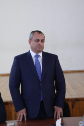 Sentyabrın 17-də Suraxanı Rayon İcra Hakimiyyətinin başçısı Adil Əliyev Yeni Suraxanı qəsəbəsində yerləşən 89 saylı tam orta məktəbdə sakinlərlə səyyar görüş keçirib