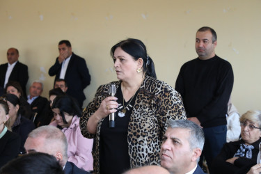 Oktyabrın 1-də Suraxanı Rayon İcra Hakimiyyətinin başçısı Adil Əliyev Qaraçuxur qəsəbə  sakinləri ilə növbəti  səyyar qəbul keçirib