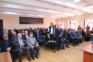 Suraxanı Rayon İcra Hakimiyyətinin başçısı Adil Əliyevin vətəndaşlarla növbəti səyyar görüşü aprelin 22-də Hövsan qəsəbəsində yerləşən 281 saylı tam orta ümumtəhsil məktəbində keçirilib