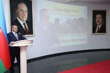Bakı Şəhəri üzrə Təhsil İdarəsi və Suraxanı Rayon İcra Hakimiyyəti tərəfindən ümumi təhsil müəssisələrinin XI sinif şagirdlərinin iştirakı ilə Heydər Əliyev irsinin öyrədilməsi dərslərinə həsr olunmuş “Naxçıvan– Diyarım mənim” adlı tədbir keçirilib