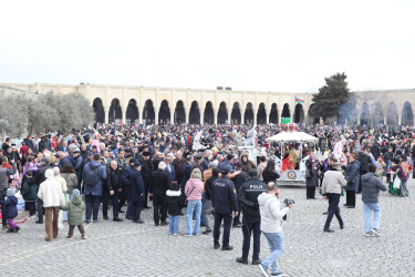 Baharın gəlişinin carçısı olan Novruz bayramı Suraxanı rayonunda böyük izdihamla qeyd olunub. Martın 17-də “Atəşgah məbədi” Dövlət Tarix-Memarlıq Qoruğunda Suraxanı Rayon İcra Hakimiyyətinin təşkilatçılığı ilə “Şəhərsalma və Memarlıq İli” çərçivəsində “Baharın memarlıq izi” adlı Novruz Festivalı keçirilib