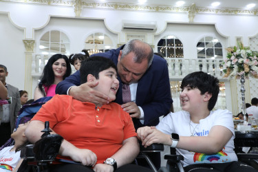 “1 İyun –Uşaqların Beynəlxalq Müdafiəsi Günü” münasibətilə xüsusi qayğıya ehtiyacı olan uşaqlar üçün bayram tədbiri təşkil olunub