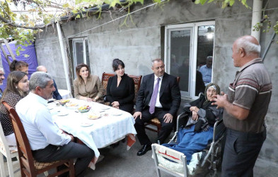 Beynəlxalq Ahıllar Günü münasibətilə Suraxanı rayonunda ahıllar ziyarət olunub.