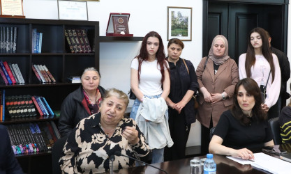 Mayın 18-də Suraxanı Rayon İcra Hakimiyyətinin başçısı Adil Əliyev Rayon İcra Hakimiyyətində növbəti vətəndaş qəbulu keçirib.