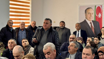 Fevralın 11-də Suraxanı Rayon İcra Hakimiyyətinin başçısı Adil Əliyev Zığ qəsəbəsində sakinlərlə səyyar görüş keçirib