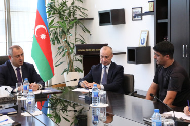 Sentyabrın 1-də Suraxanı Rayon İcra Hakimiyyətinin başçısı Adil Əliyev Rayon İcra Hakimiyyətində növbəti vətəndaş qəbulu keçirib