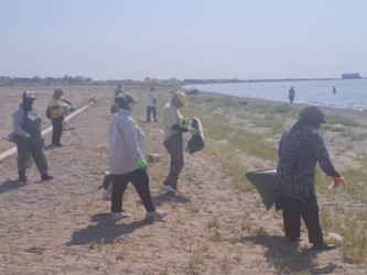 “Təmiz ölkəm” devizi altında keçirilən Ümumrespublika Təmizlik Marafonu çərçivəsində növbəti dəfə Xəzər dənizinin Suraxanı rayonu Hövsan sahili tullantılardan təmizlənib