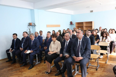 Suraxanı Rayon İcra Hakimiyyətinin başçısı Adil Əliyevin vətəndaşlarla növbəti səyyar görüşü oktyabrın 1-də Qaraçuxur qəsəbəsində yerləşən 318 saylı tam orta ümumtəhsil məktəbində keçirilib