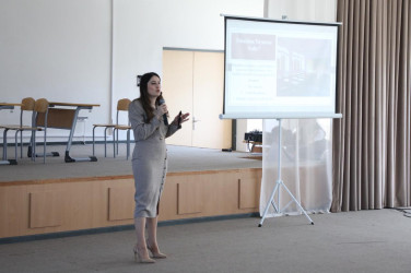 Martın 12-də Suraxanı Rayon İcra Hakimiyyətinin təşəbbüsü, Hövsan Bələdiyyəsində “Gender məsələləri və məişət zorakılığı ilə mübarizəyə dair komissiya”nın və S.S.Axundov adına 172 saylı tam orta ümumtəhsil məktəbinin birgə təşkilatçılığı ilə “Təhsildən yayınma: səbəblər və qarşısının alınması yolları” adlı tədbir təşkil olunub