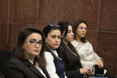 Fevralın 24-də Suraxanı Rayon İcra Hakimiyyətində “Dövlət qulluğunda korrupsiyaya qarşı mübarizə və etik davranış qaydalarının praktiki tətbiqi məsələləri” mövzusunda təlim təşkil olunub