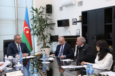 Aprelin 13-də Suraxanı Rayon İcra Hakimiyyətinin başçısı Adil Əliyev Rayon İcra Hakimiyyətində növbəti vətəndaş qəbulu keçirib