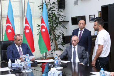 İyulun 13-də Suraxanı Rayon İcra Hakimiyyətinin başçısı Adil Əliyev Rayon İcra Hakimiyyətində növbəti vətəndaş qəbulu keçirib
