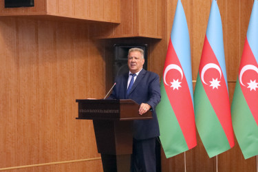 İyunun 13-də Suraxanı Rayon İcra Hakimiyyətində 15 İyun – Milli Qurtuluş Günü münasibətilə tədbir keçirilib