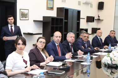 Aprelin 20-də Suraxanı Rayon İcra Hakimiyyətinin başçısı Adil Əliyev Rayon İcra Hakimiyyətində növbəti vətəndaş qəbulu keçirib